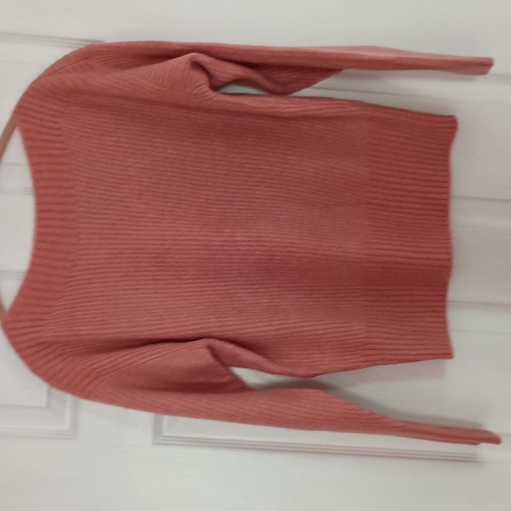 Ann Taylor boat neck pink sweater size small. NWT